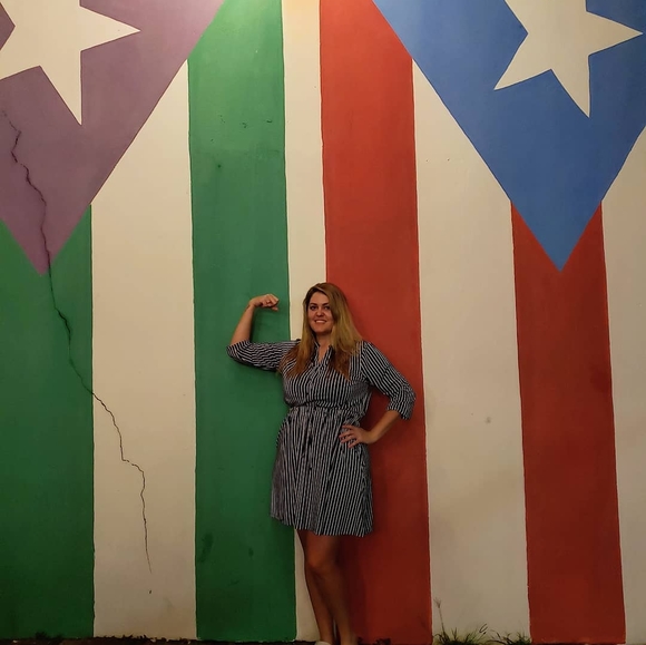 Meet your Posher, Mindysue - Picture 1 of 1